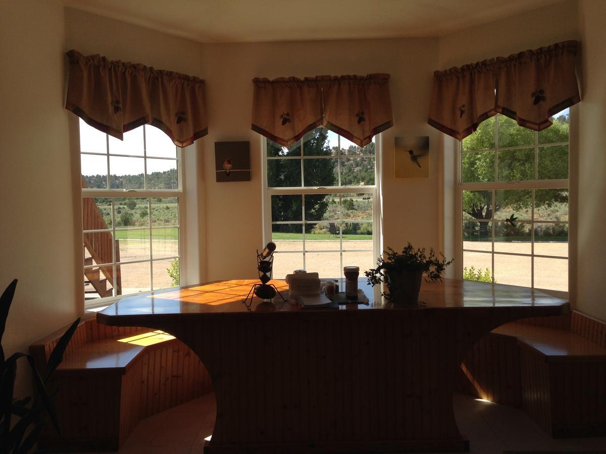 Bullberry Inn Bed & Breakfast Тропик Екстериор снимка